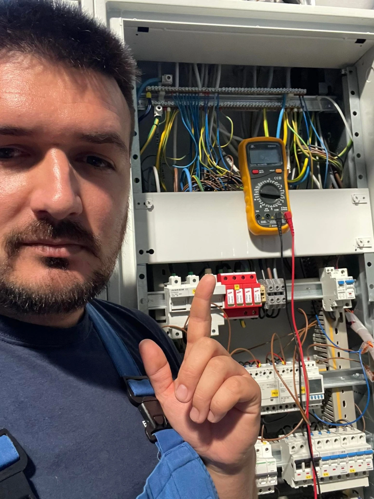 Tetőkészítés folyamatban